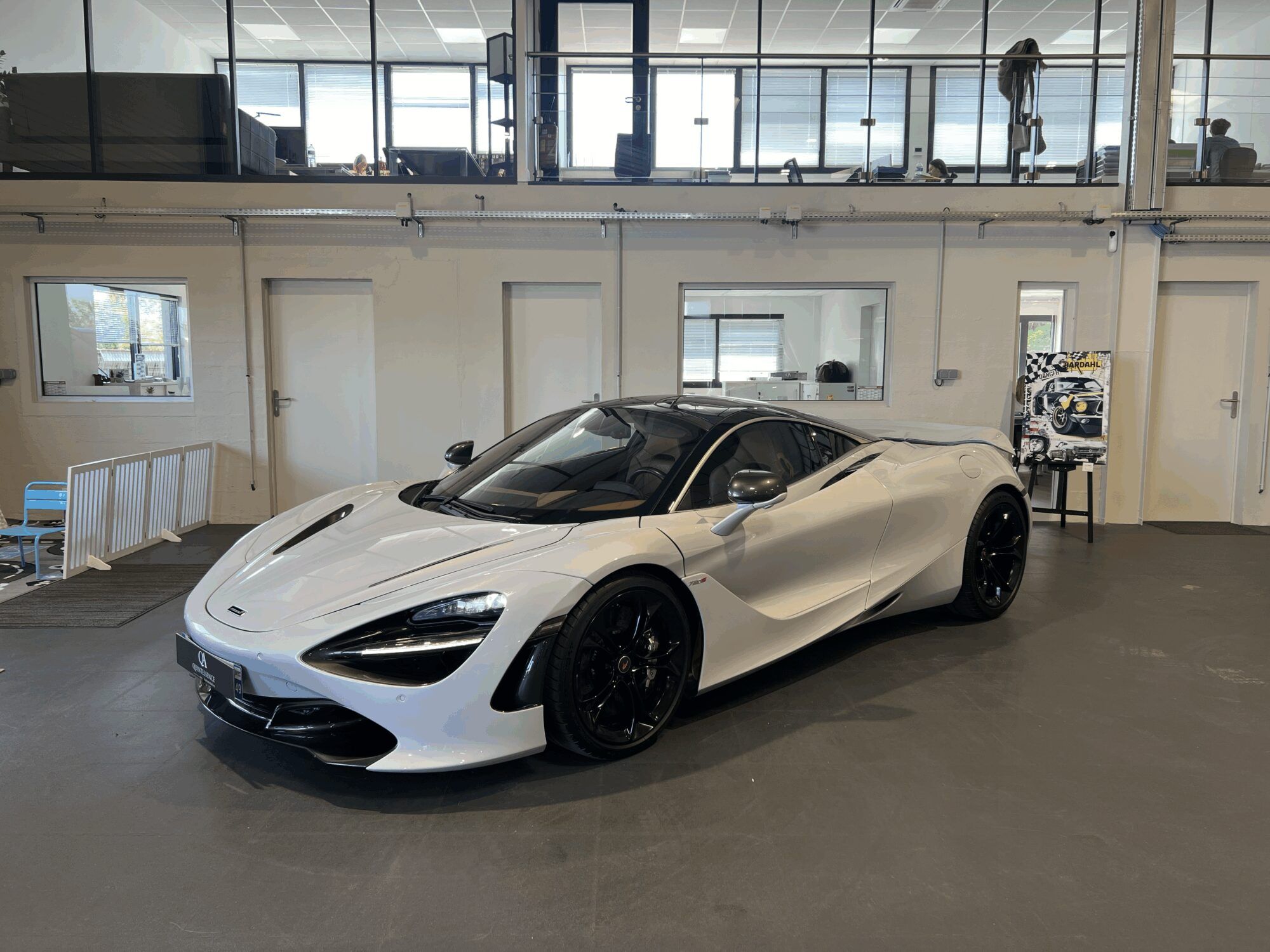 McLaren  4.0 V8